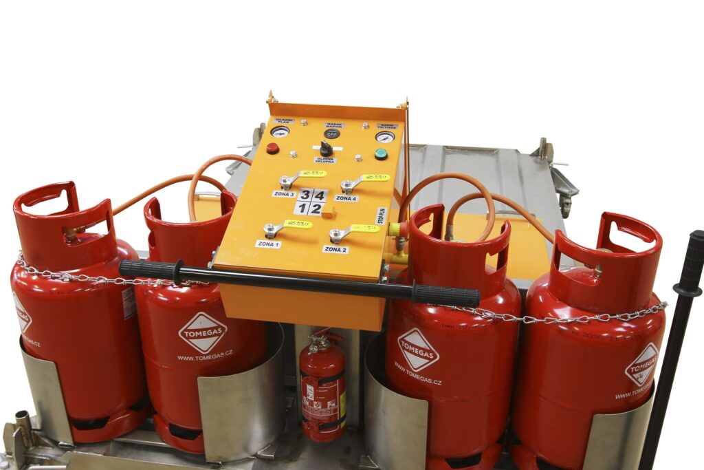 Nahřívací infra čelo na opravu výtluků silnic